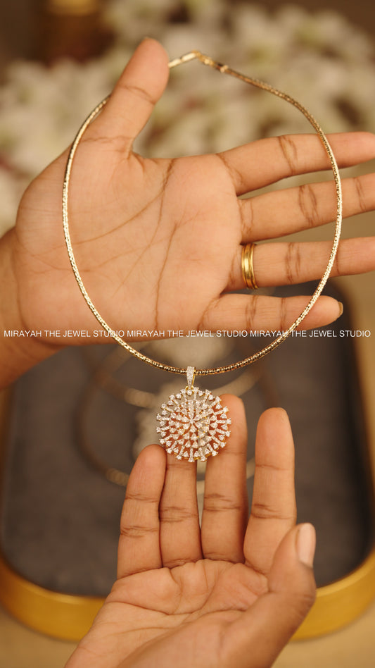 ROUND KOLAM HASLI NECKLACE (WITH DETACHABLE PENDANT)