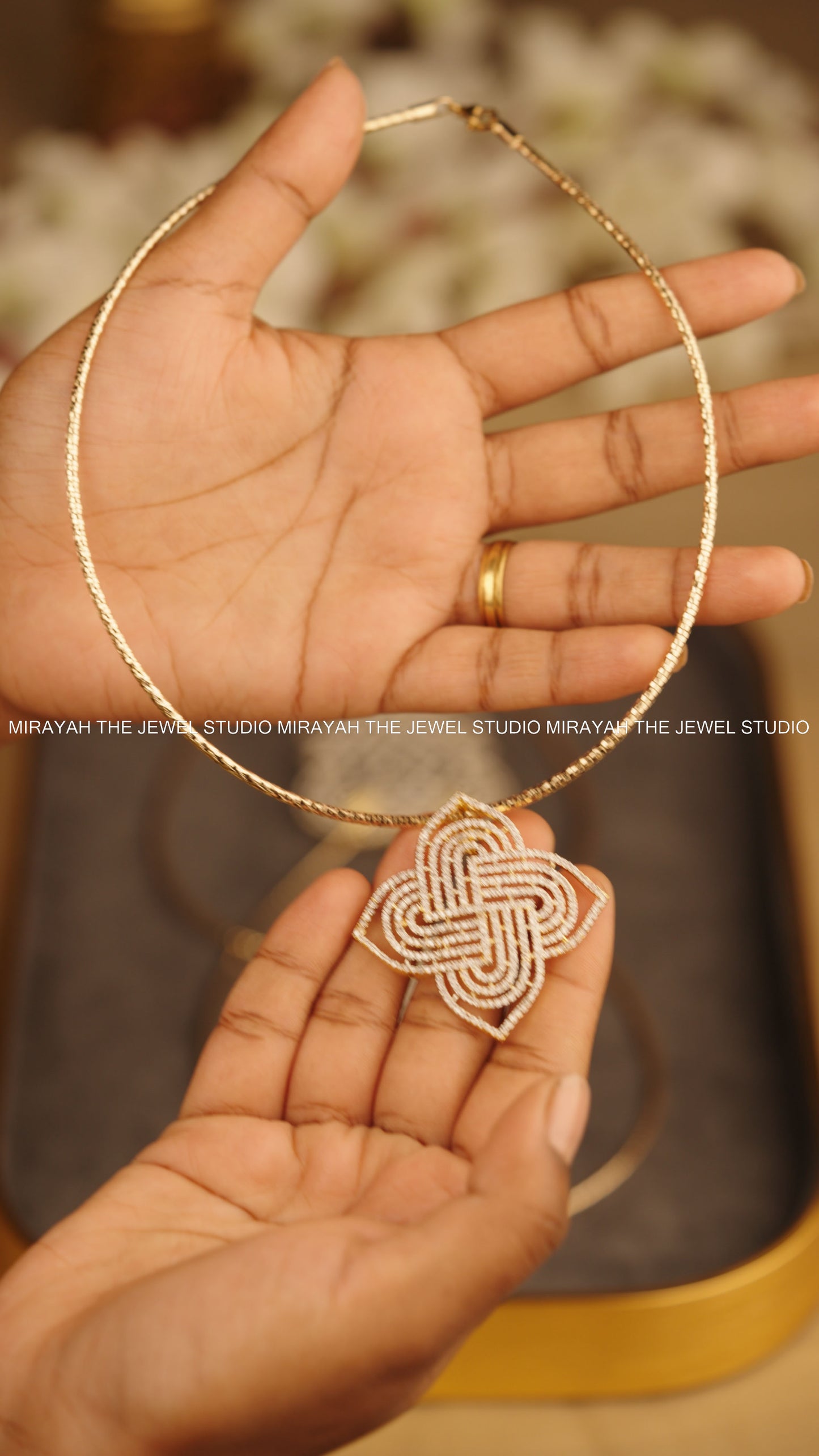 PUSHPA KOLAM HASLI NECKLACE (WITH DETACHABLE PENDANT)