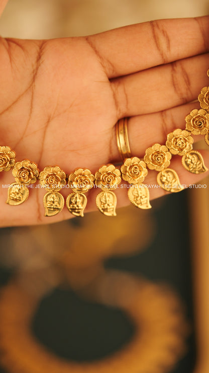 LAKSHMI MALAR MAALA