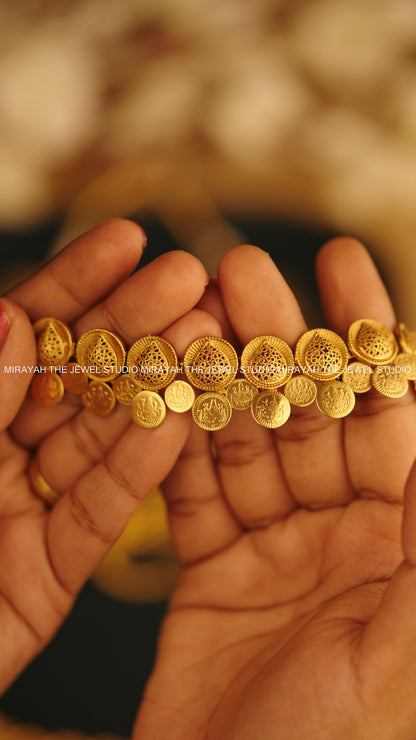 SVARNAMANJARI KAASU MAALA