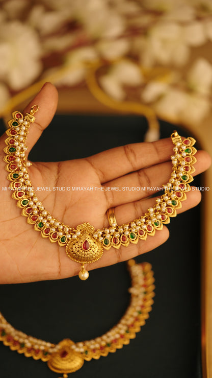 SWARNA MALLIKA NECKLACE