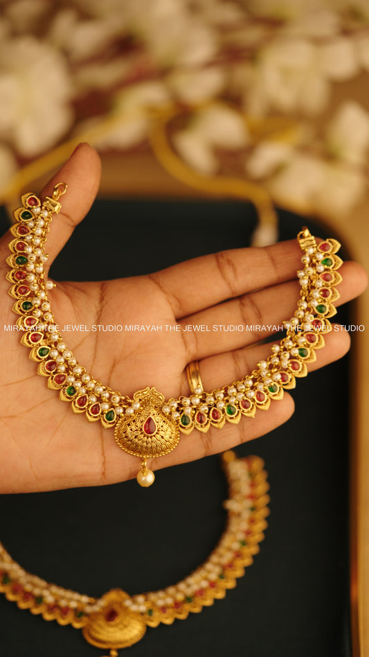 SWARNA MALLIKA NECKLACE
