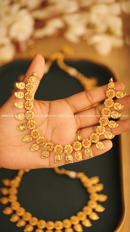 LAKSHMI MALAR MAALA