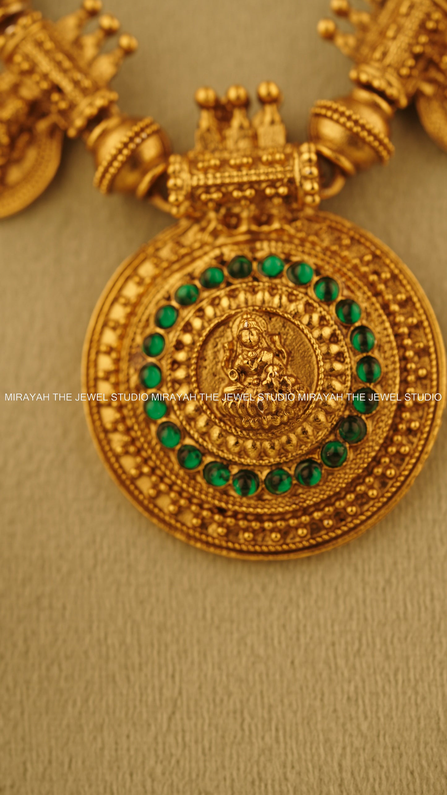 SVARNA CHAKRA HARAM - GREEN