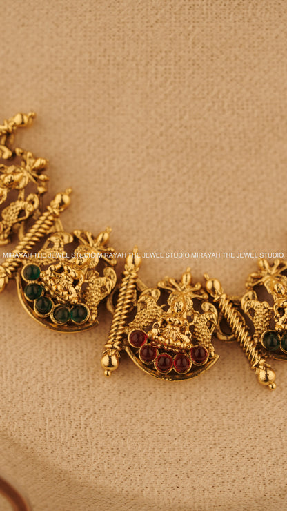 PANCHA LAKSHMI NECKLACE - RED AND GREEN
