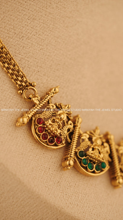 PANCHA LAKSHMI NECKLACE - RED AND GREEN