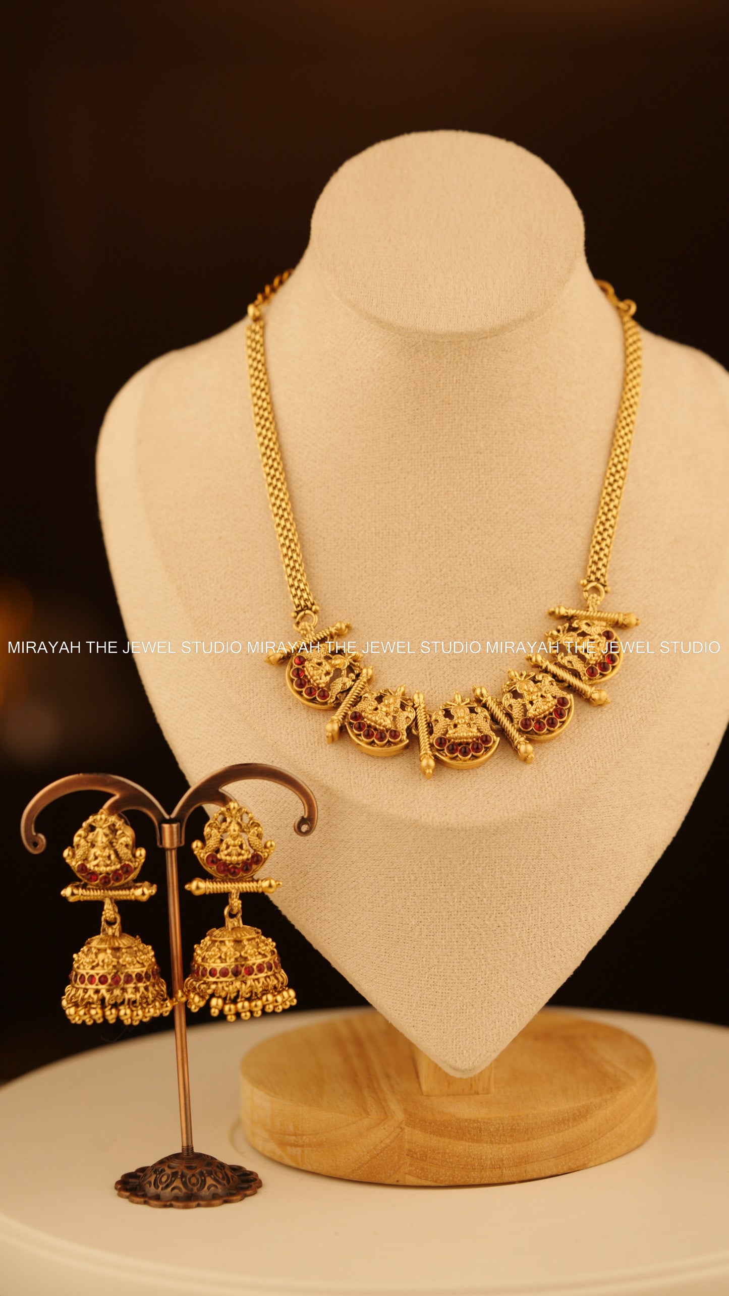 PANCHA LAKSHMI NECKLACE - RED
