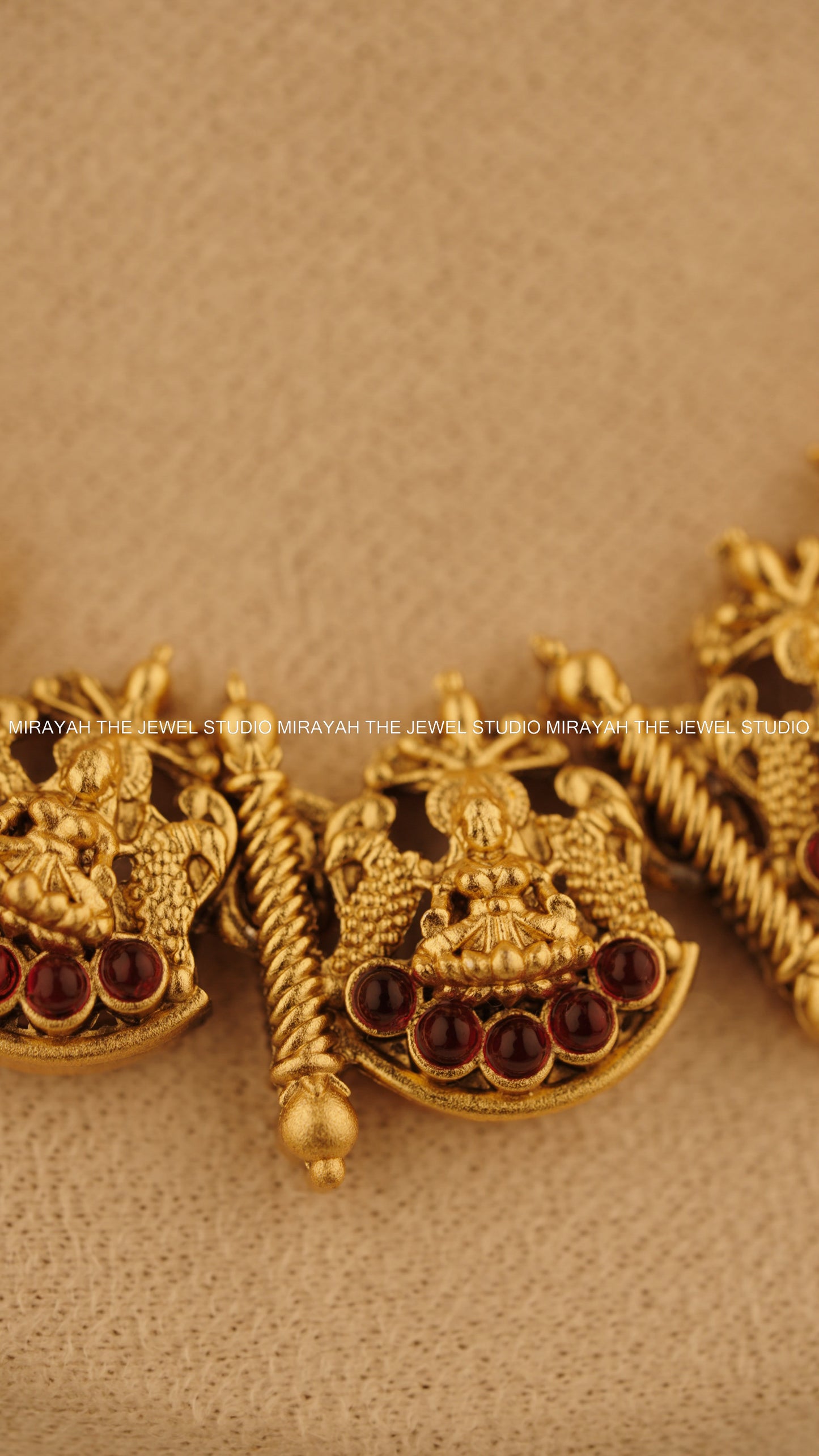 PANCHA LAKSHMI NECKLACE - RED