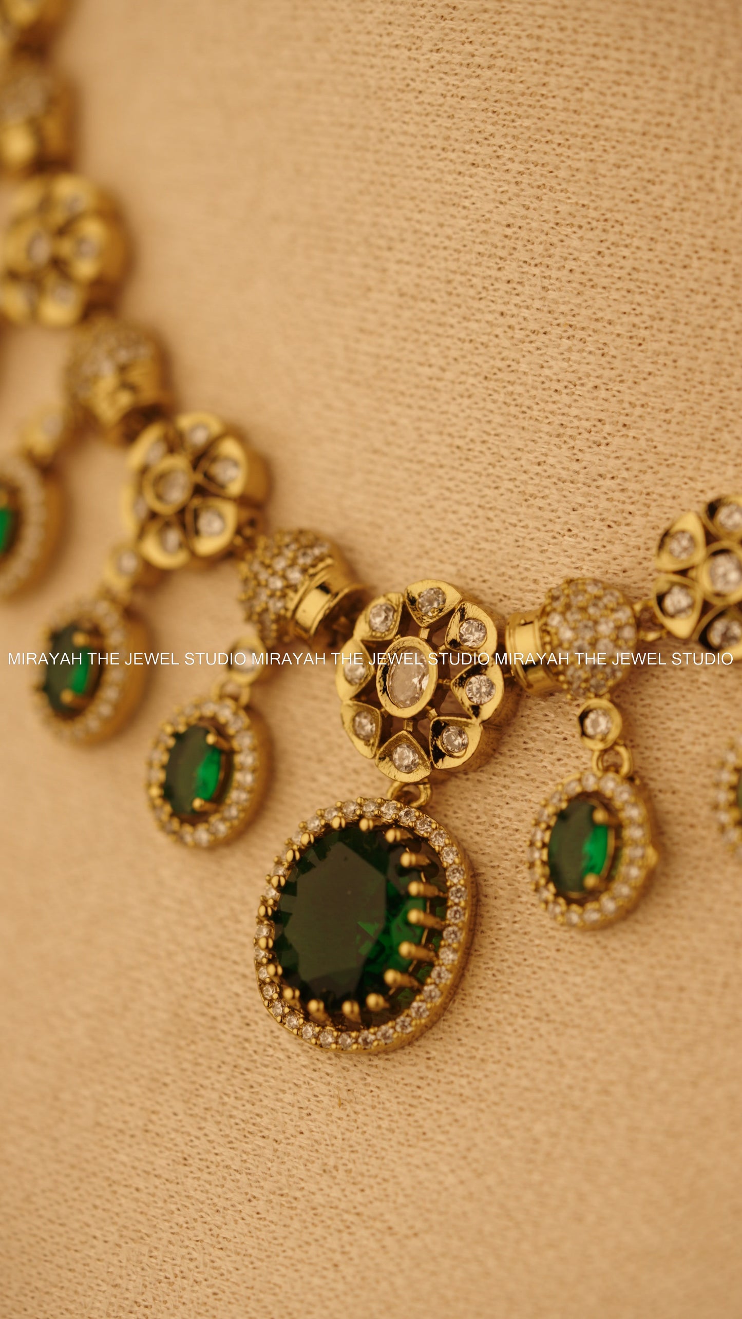 EMERALD TARANGINI NECKLACE