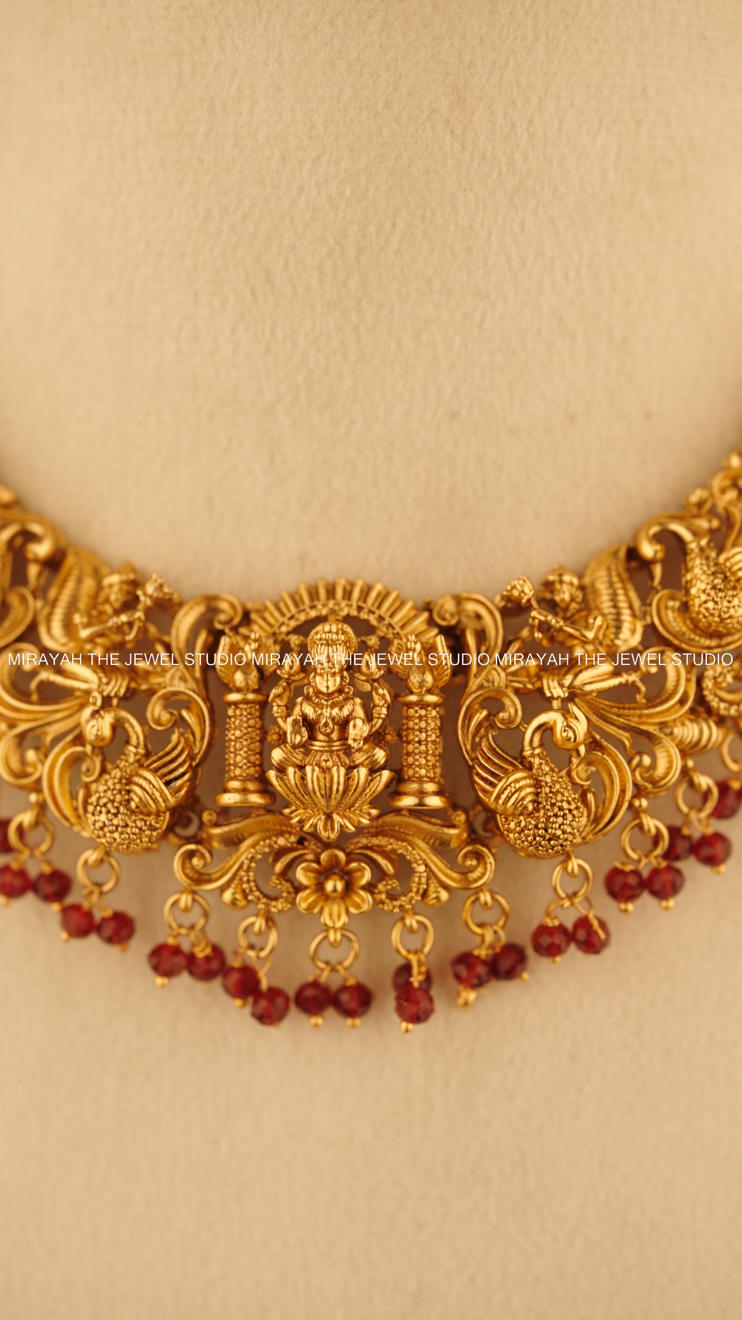 MANIKYA RAJESWARI NECKLACE