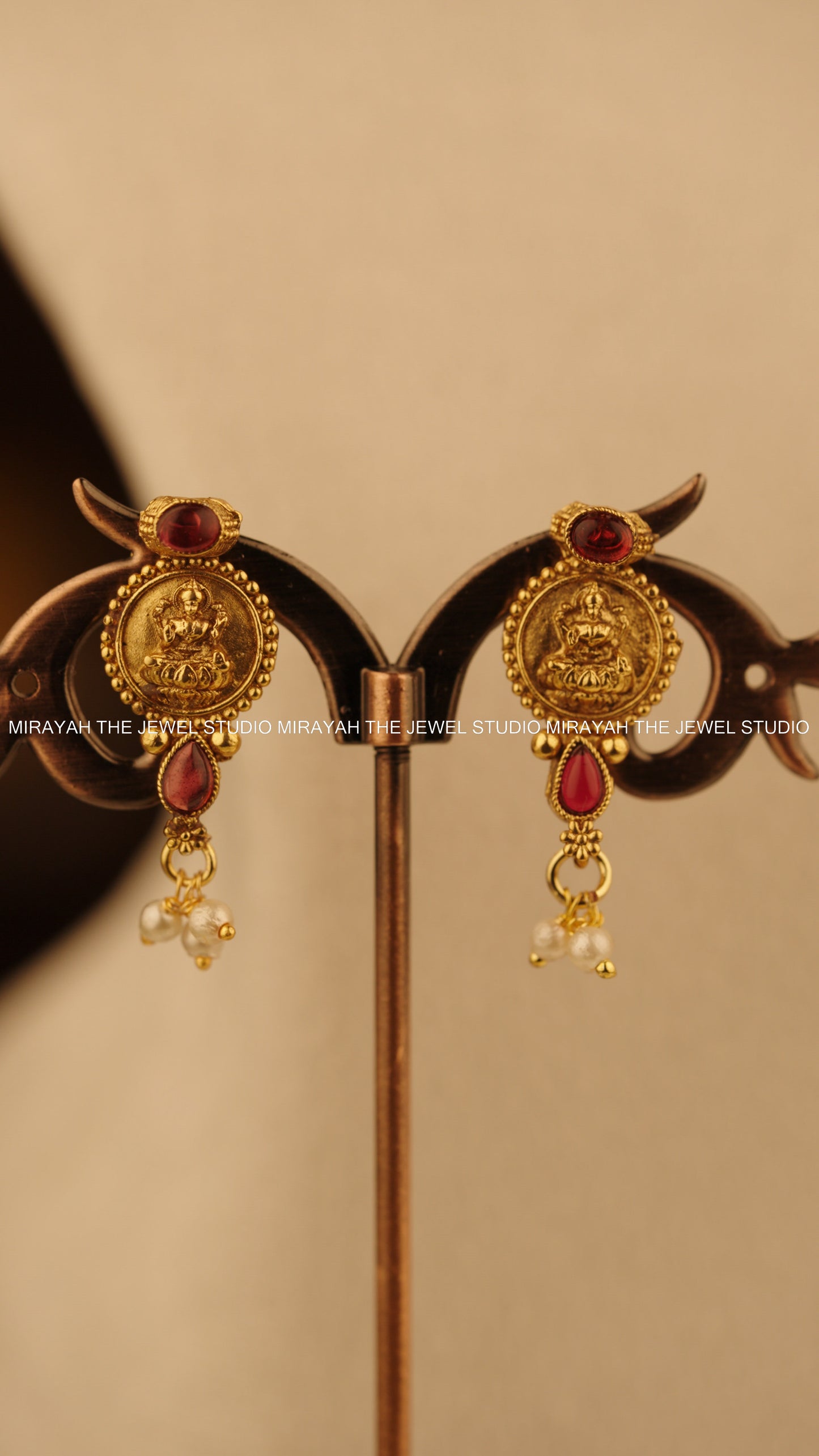 MANIMALA CHOKER - RED