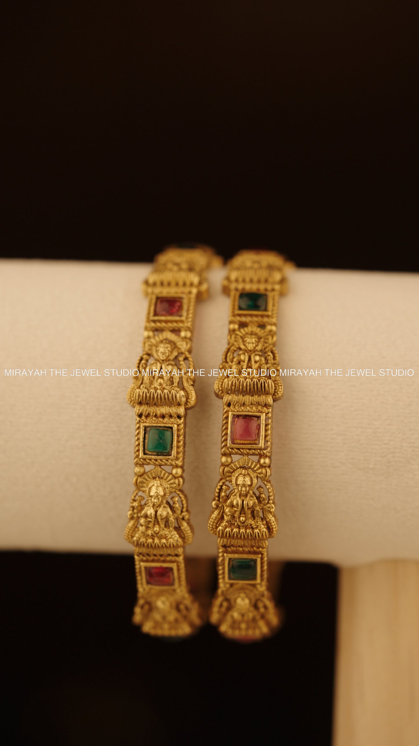 KANAKA DEVI BANGLE