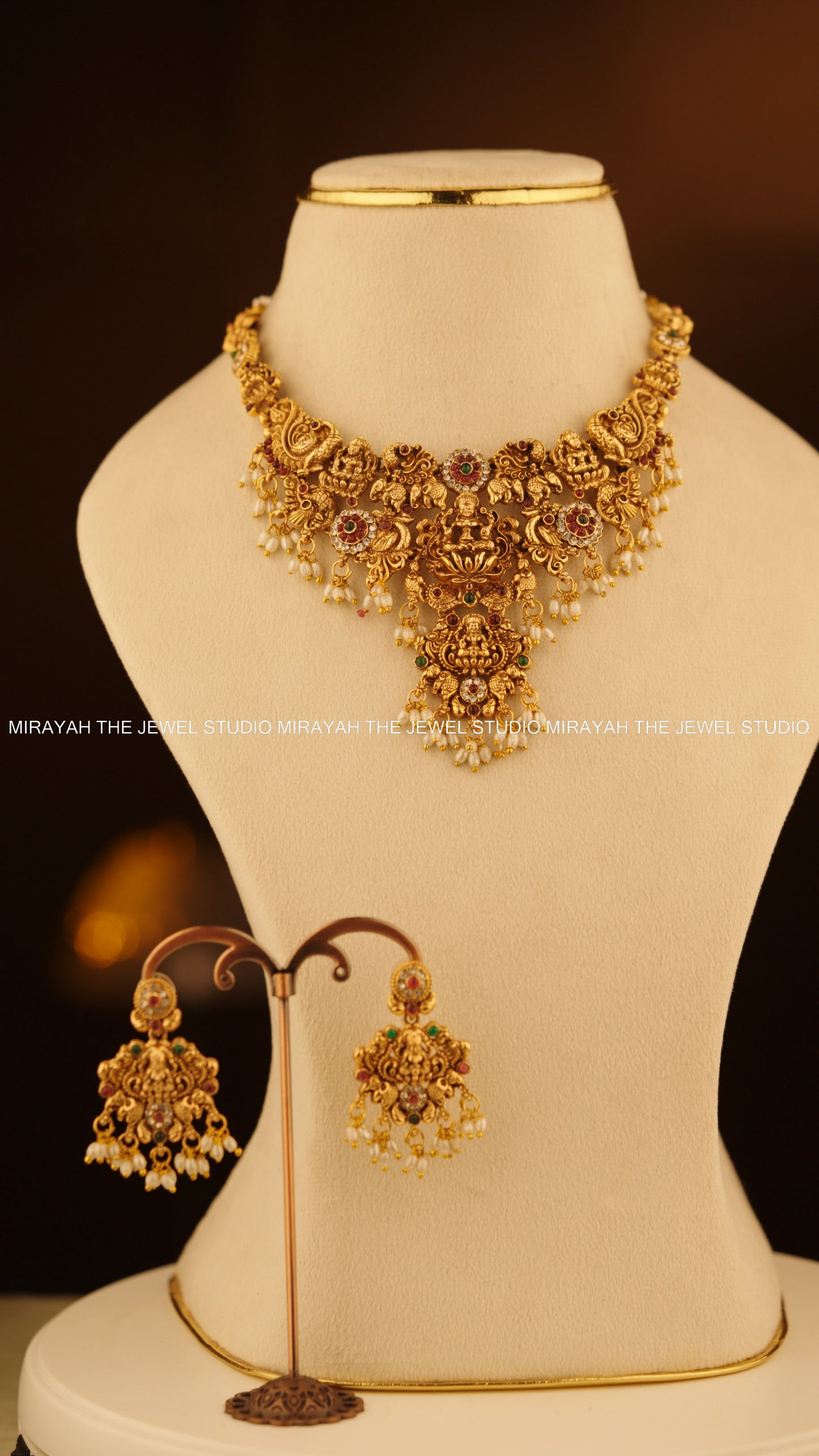 SRI MADHURI PEARL NECKLACE