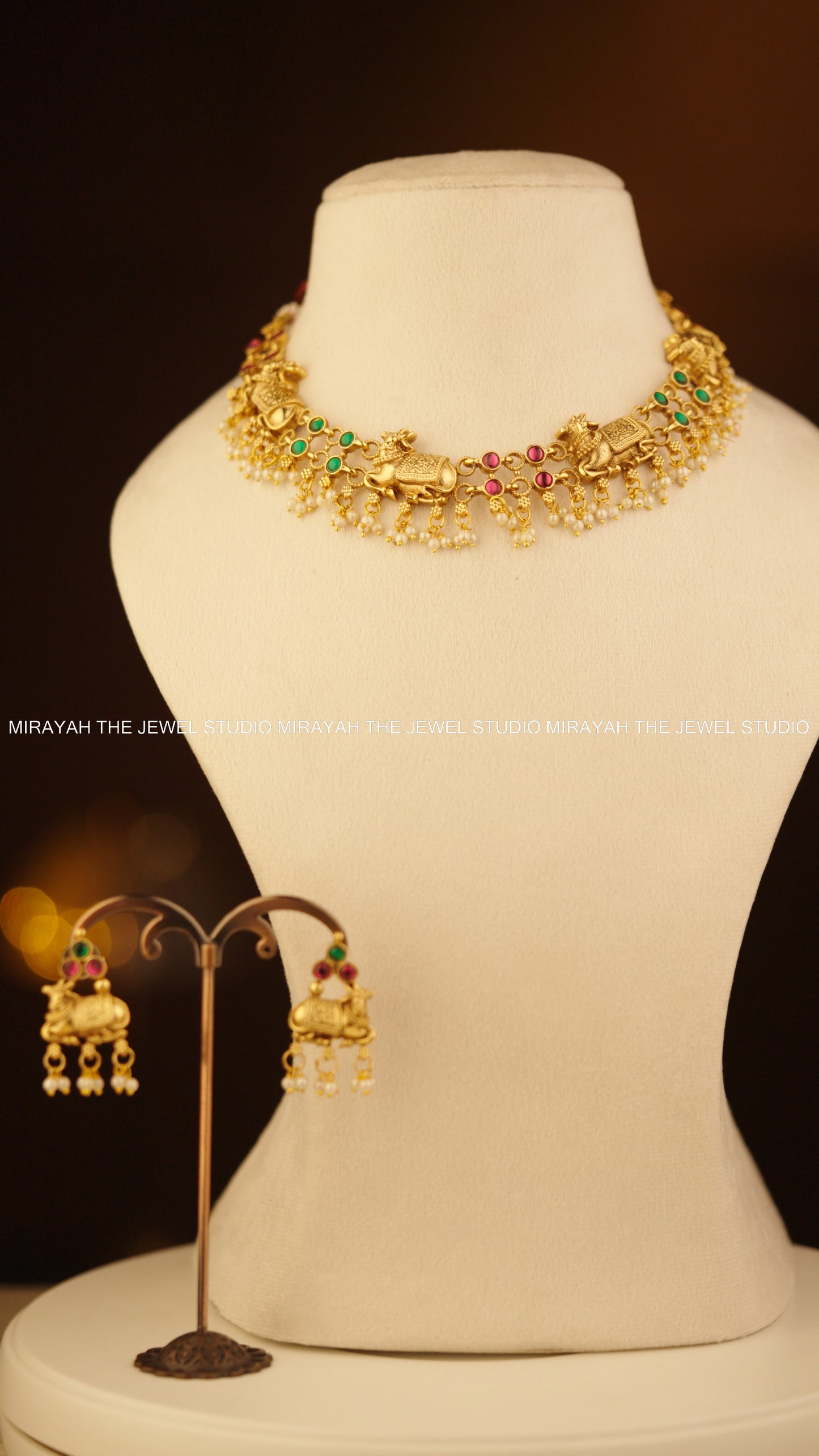 NANDHEESWARA NECKLACE - WHITE