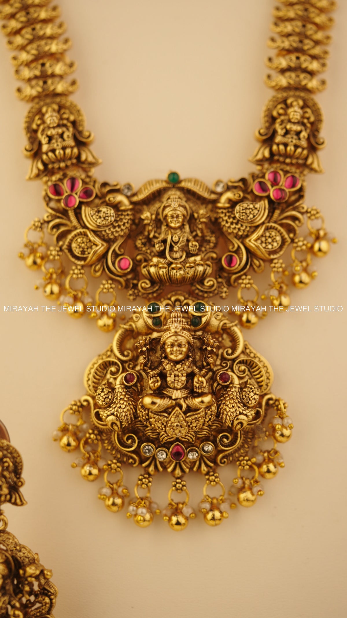 VEDHIKA TEMPLE HARAM