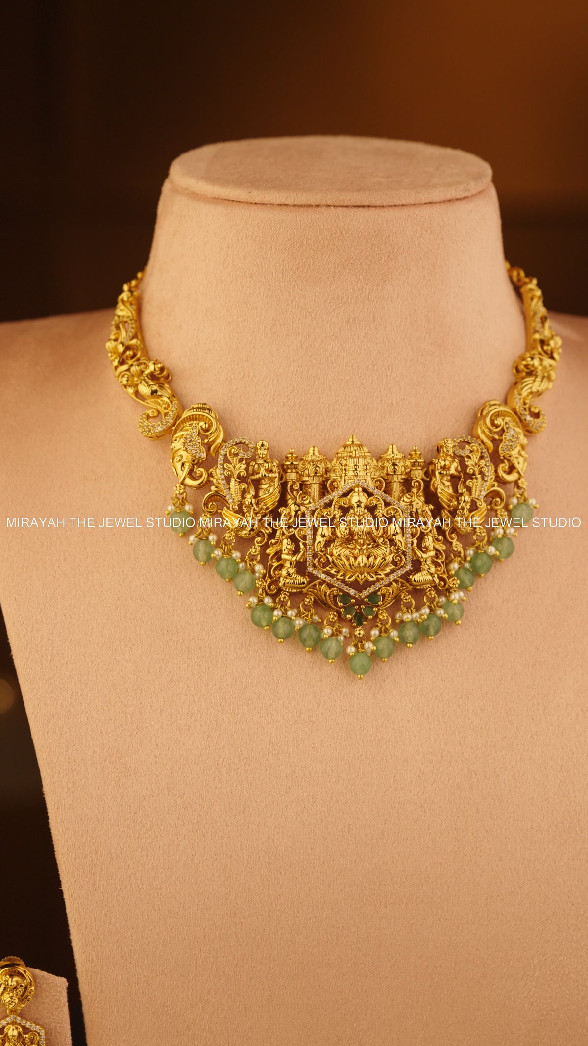 PREMIUM SRI VARNIKA NECKLACE - PASTEL GREEN