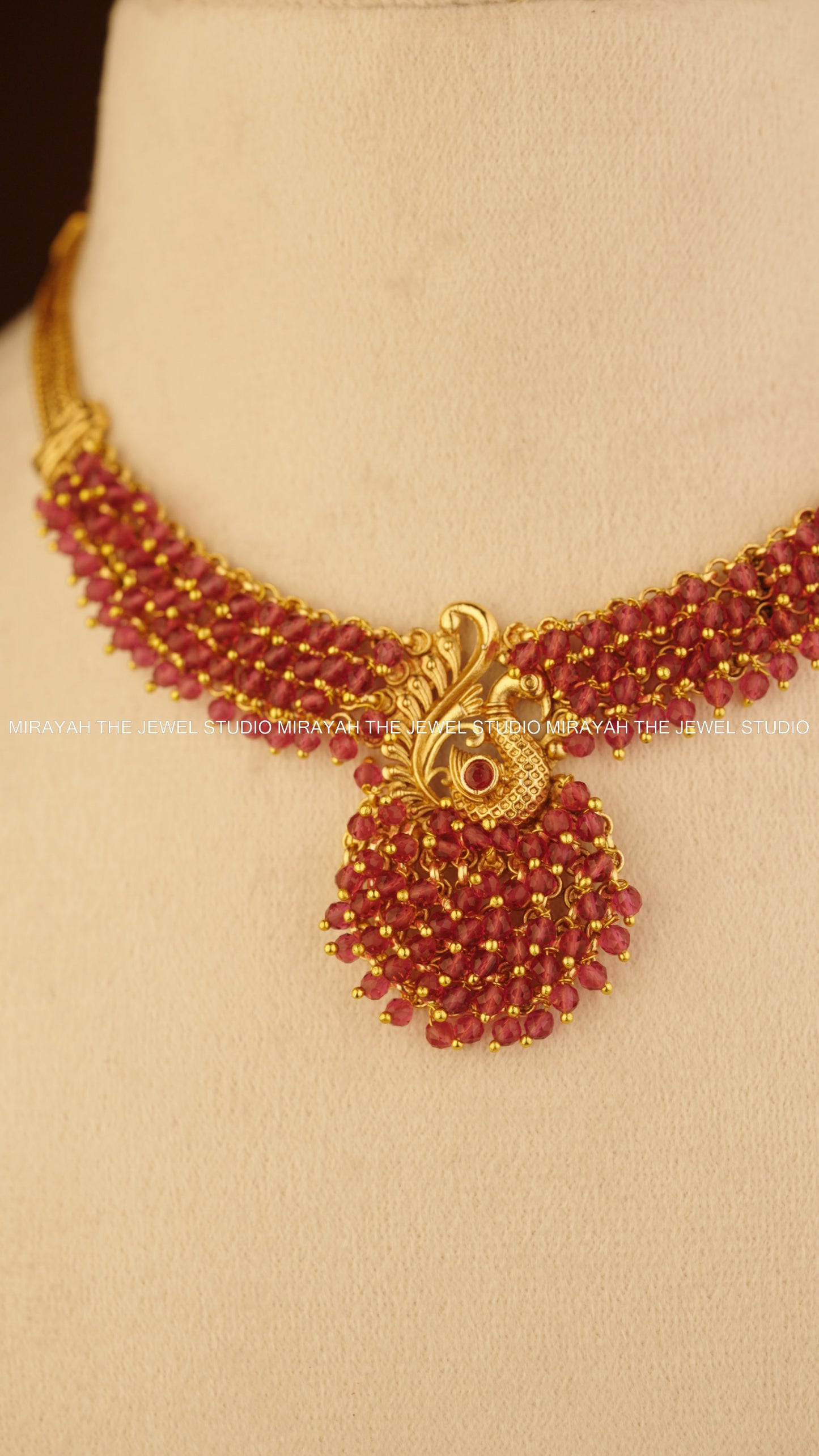 PEARL PEACOCK NECKLACE - RED