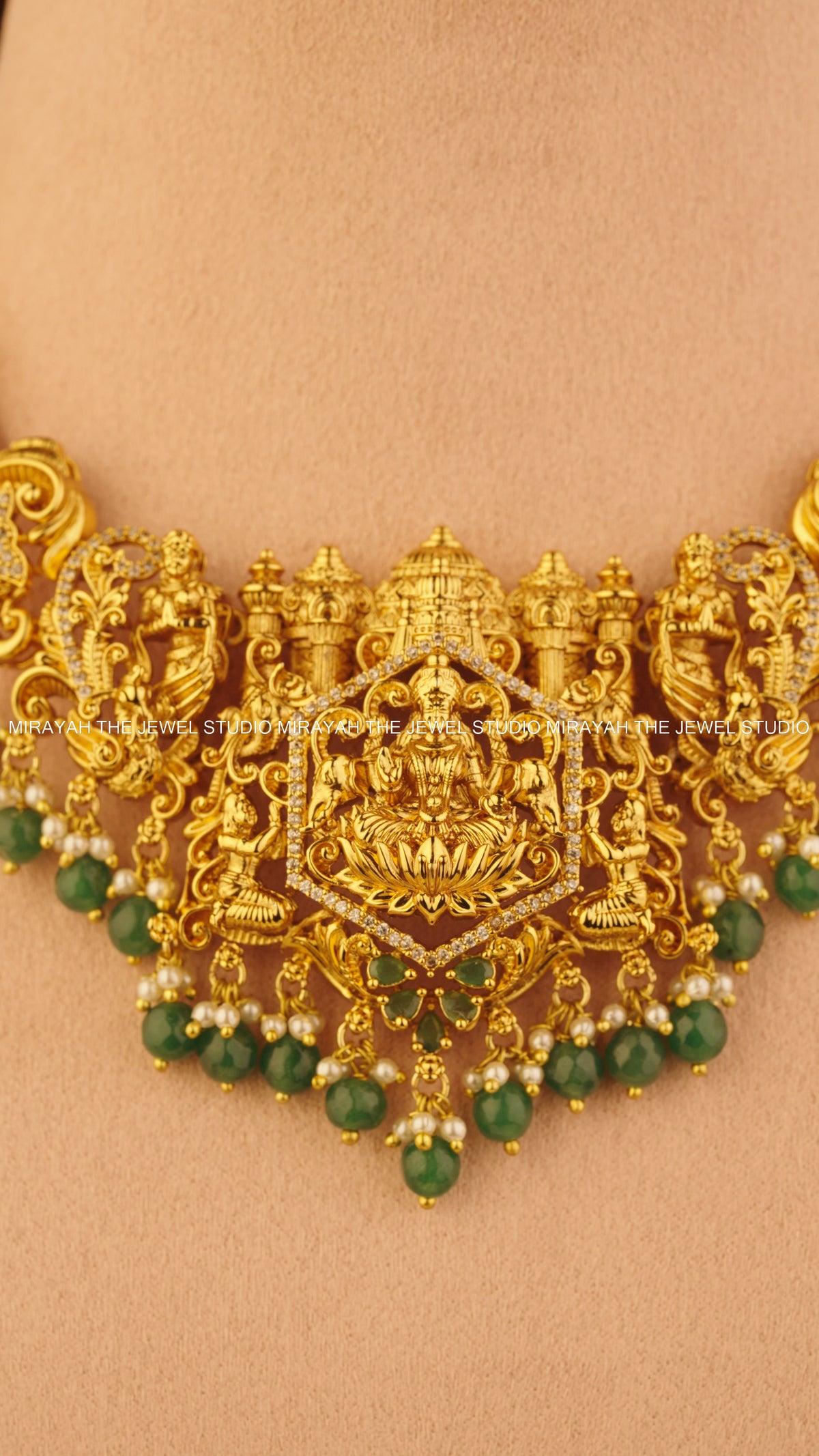 PREMIUM SRI VARNIKA NECKLACE - GREEN