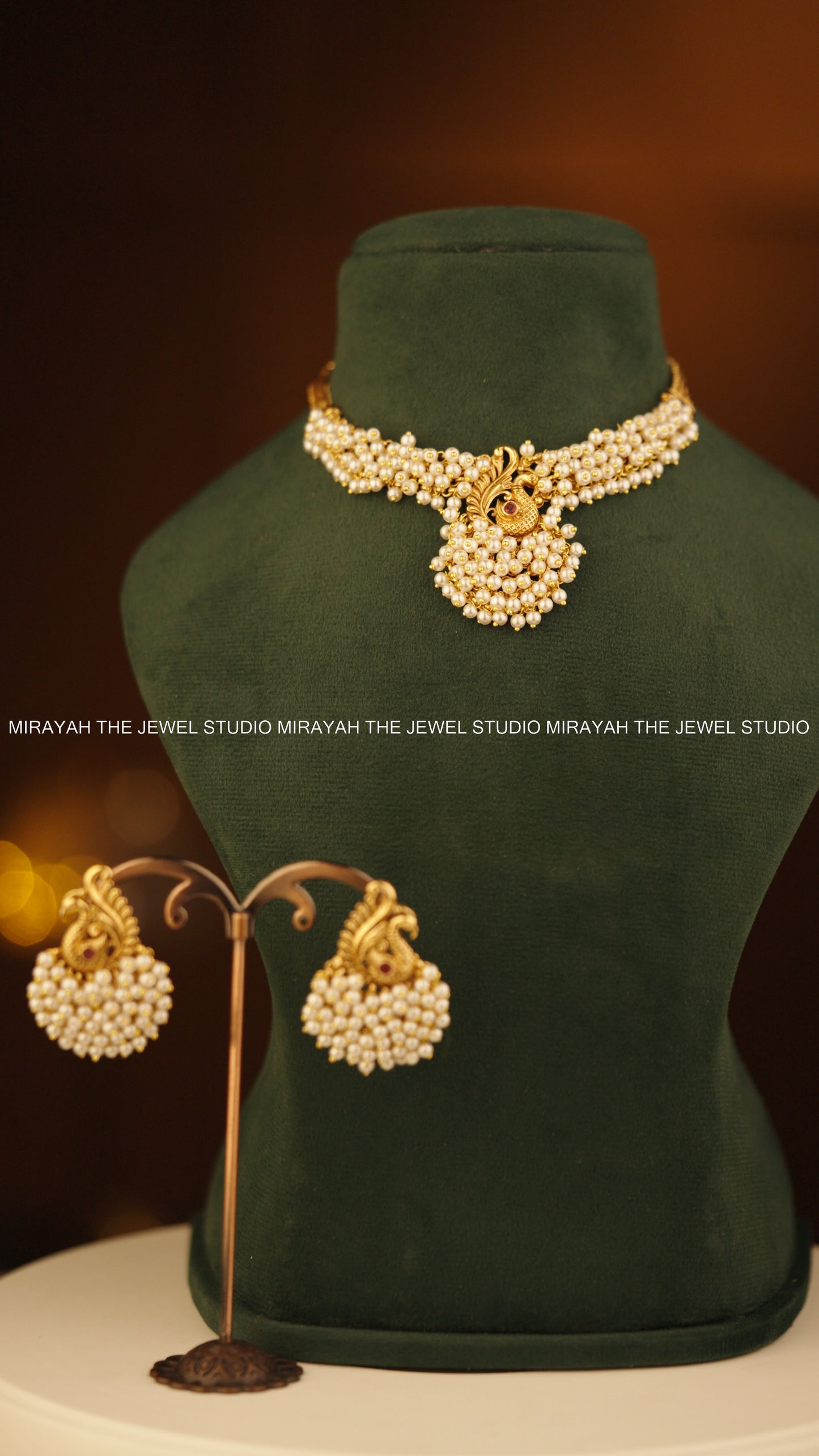 PEARL PEACOCK NECKLACE - WHITE