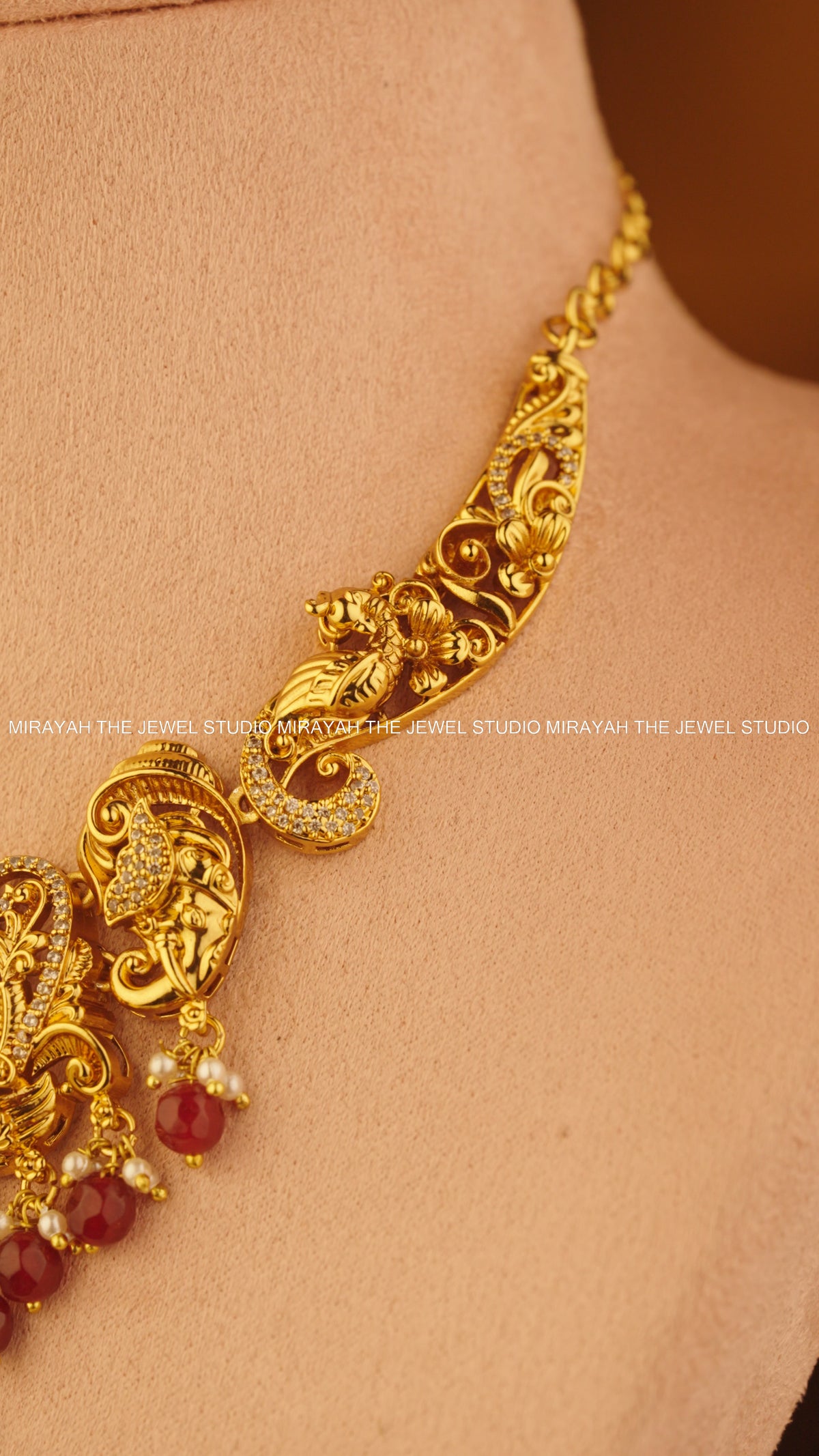 PREMIUM SRI VARNIKA NECKLACE - MAROON/RED
