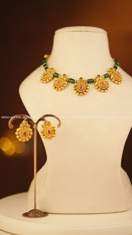 EMERALD DHARINI NECKLACE