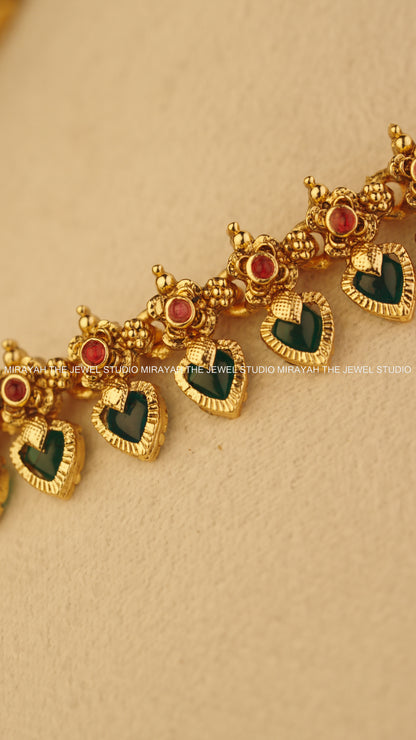 MALLIGAI NECKLACE - GREEN