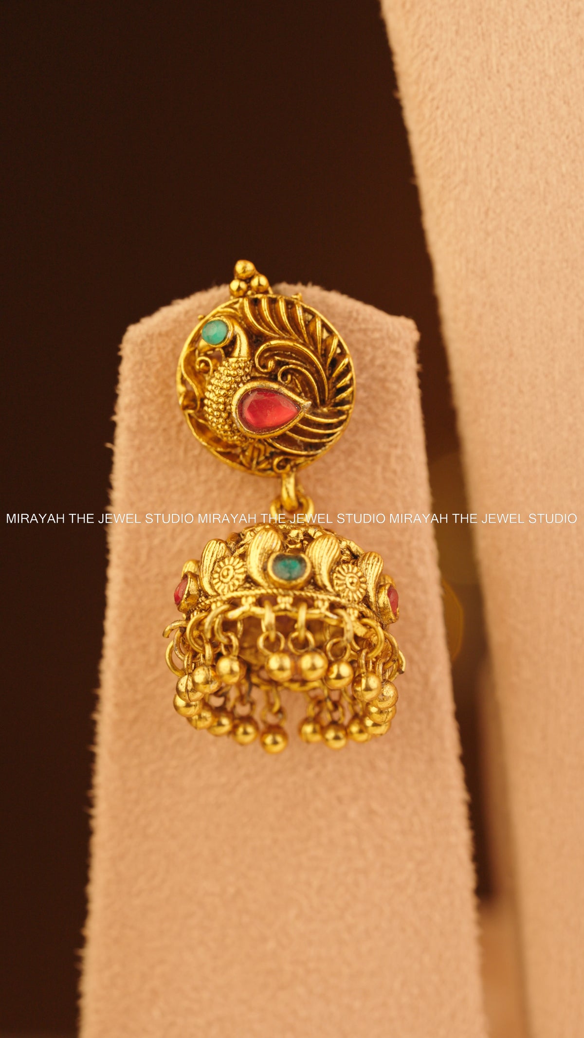 RATNA VAIBHAVA CHOKER