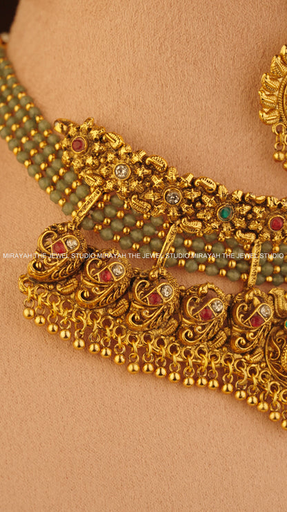 RATNA VAIBHAVA CHOKER