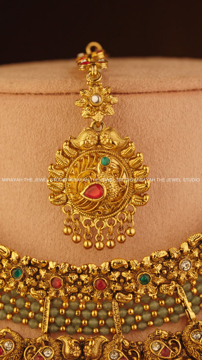 RATNA VAIBHAVA CHOKER