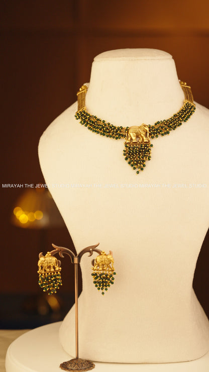 PEARL ELEPHANT NECKLACE - GREEN