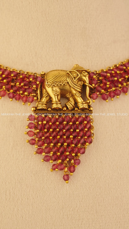 PEARL ELEPHANT NECKLACE - RED