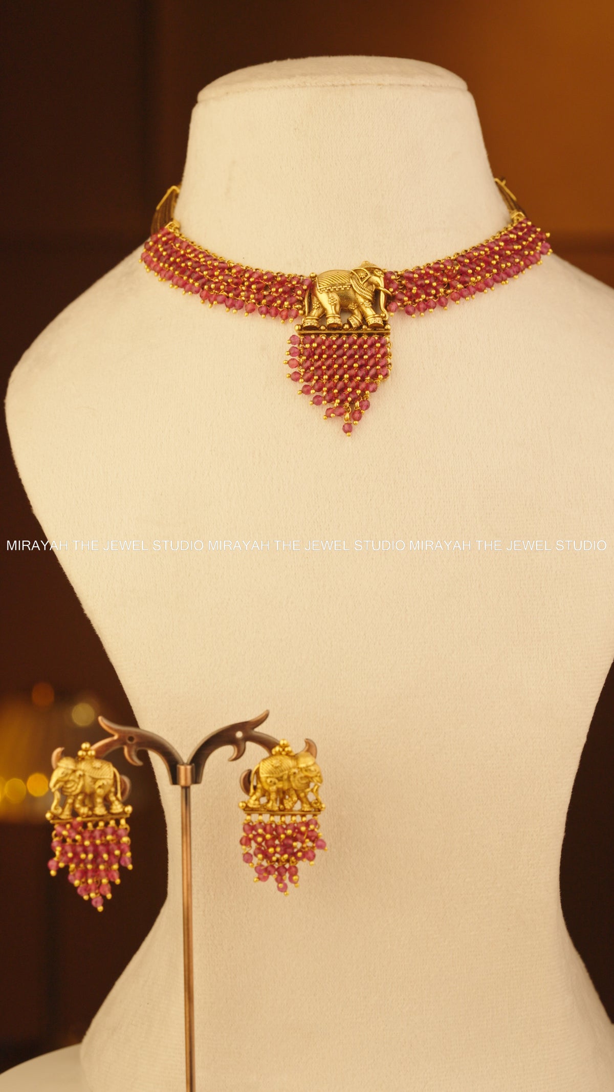 PEARL ELEPHANT NECKLACE - RED