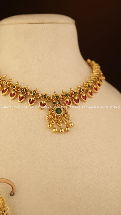 MALLIGAI NECKLACE - RED