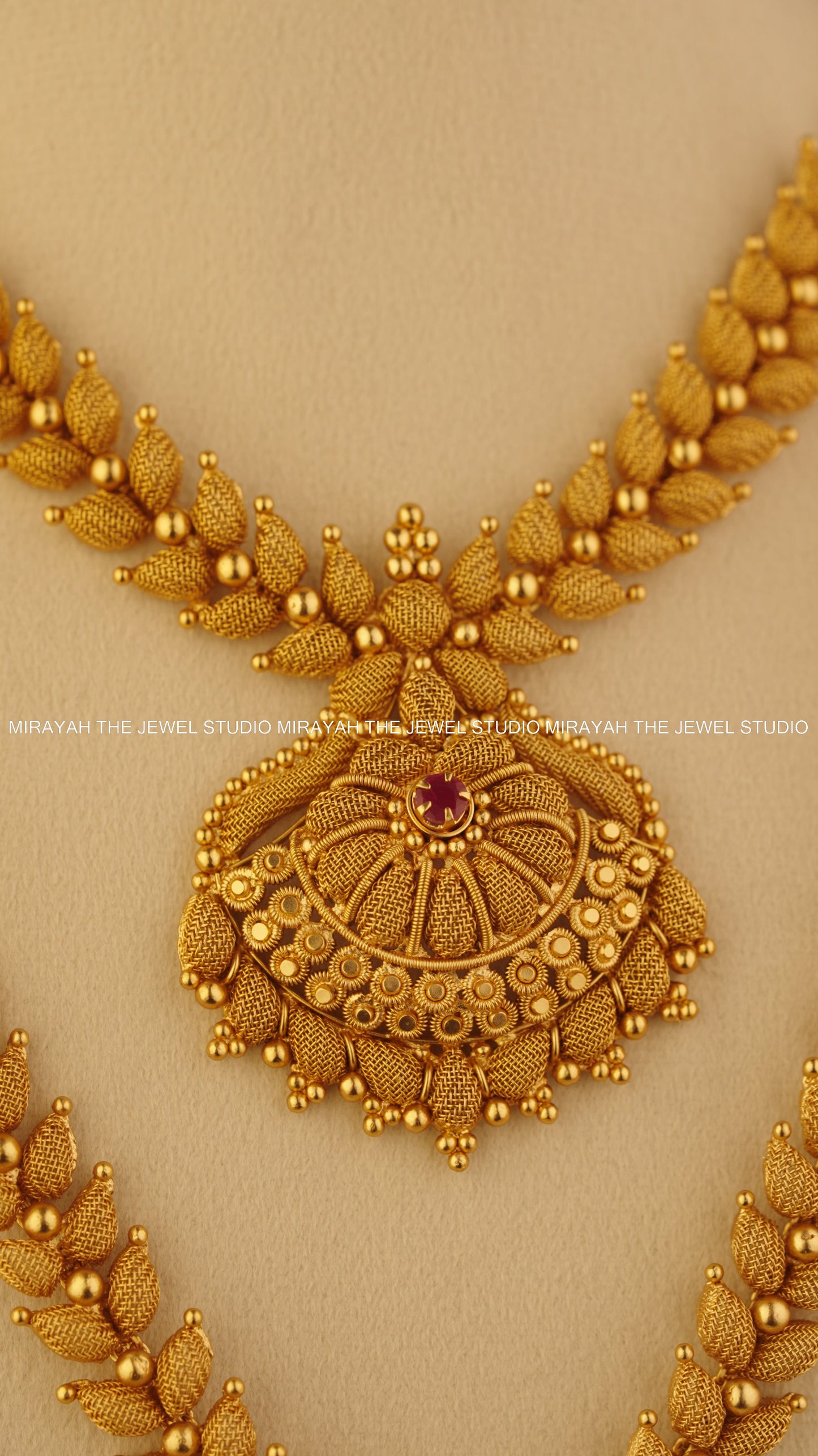 SWARNA PALLAVI COMBO - RUBY