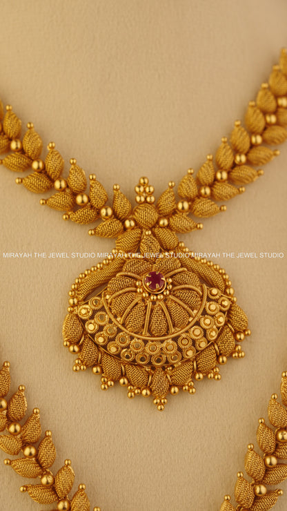 SWARNA PALLAVI COMBO - RUBY