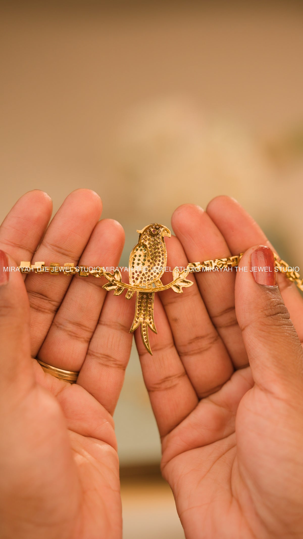 PREMIUM GOLDEN PARROT NECKLACE