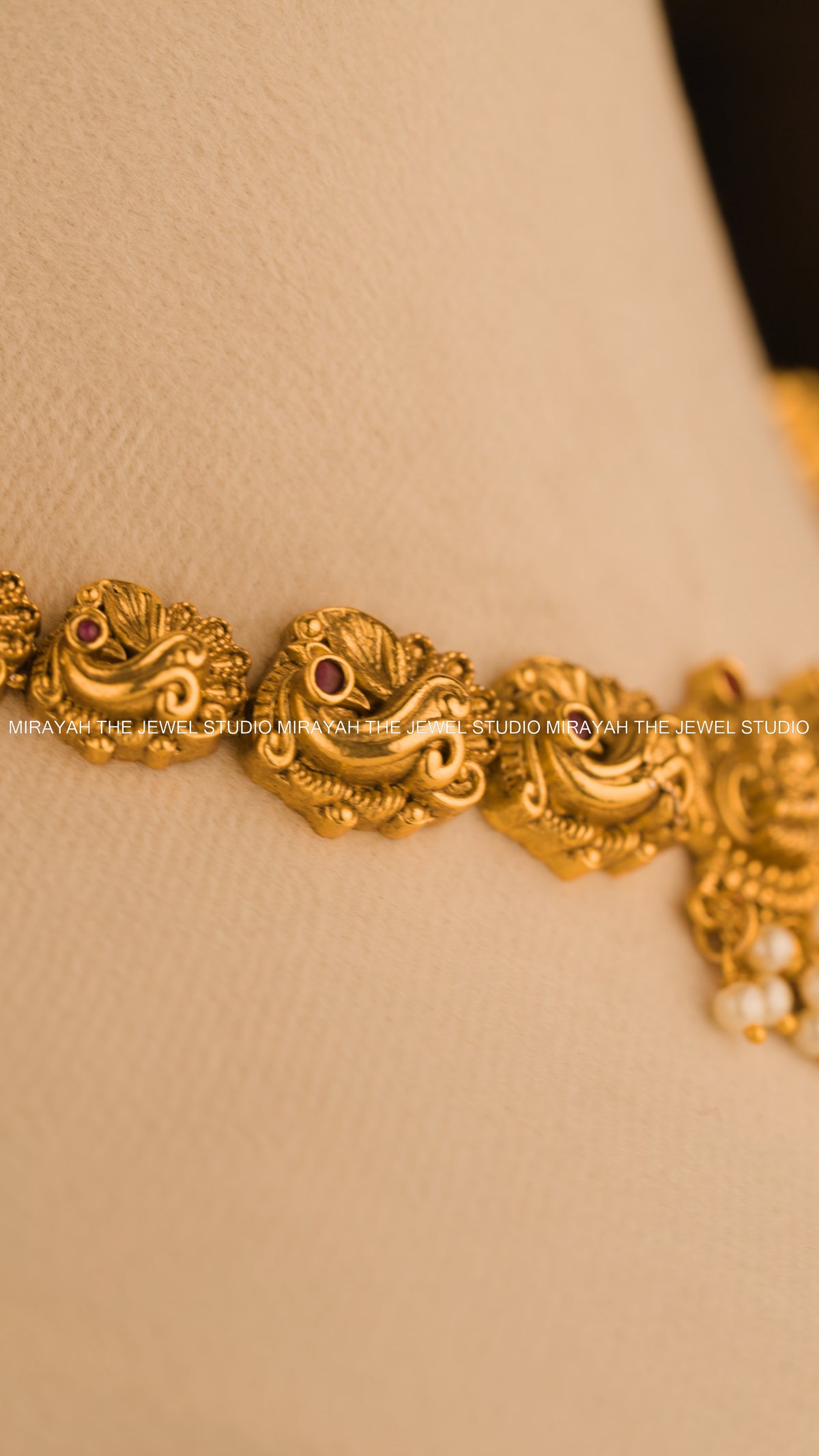 PREMIUM RAJAVALLI NECKLACE