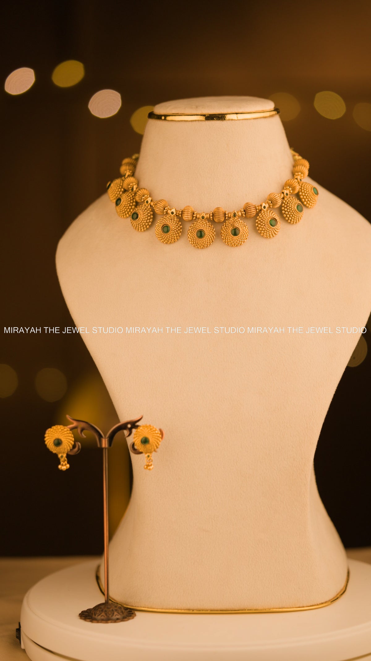 MARAGATHA BLOOM NECKLACE