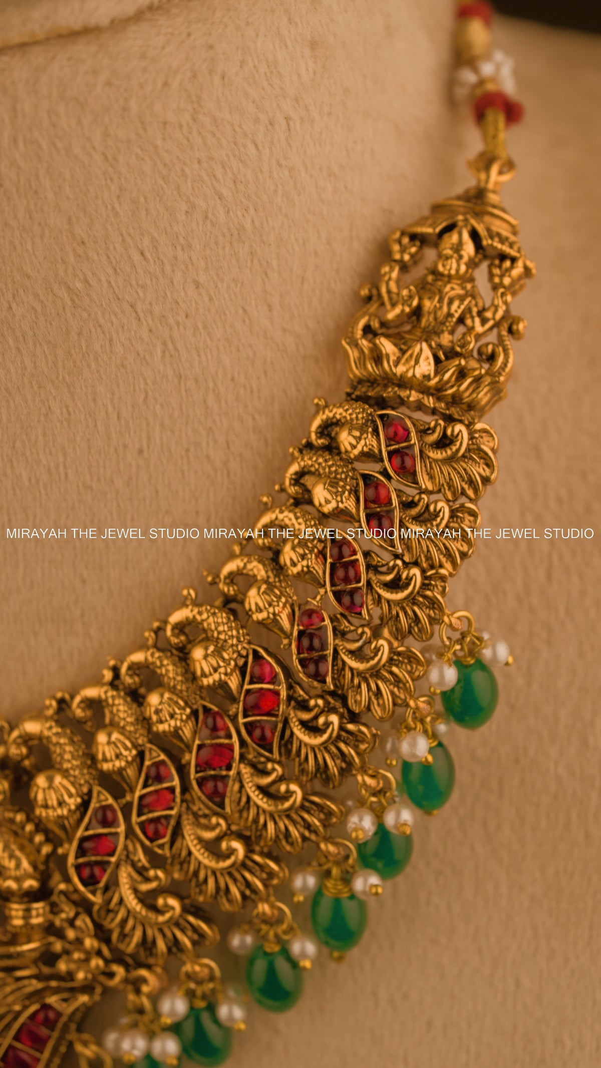 DEVIKA TEMPLE NECKLACE - GREEN