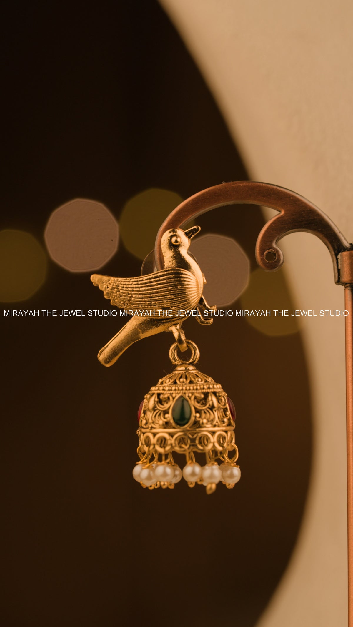 SVARNA PAKSHI NECKLACE (SCREW TYPE)