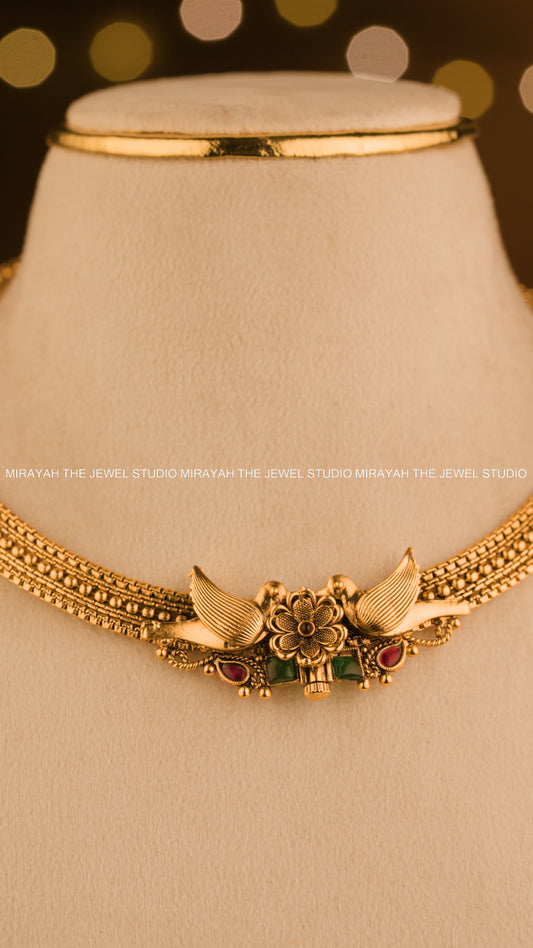 SVARNA PAKSHI NECKLACE (SCREW TYPE)