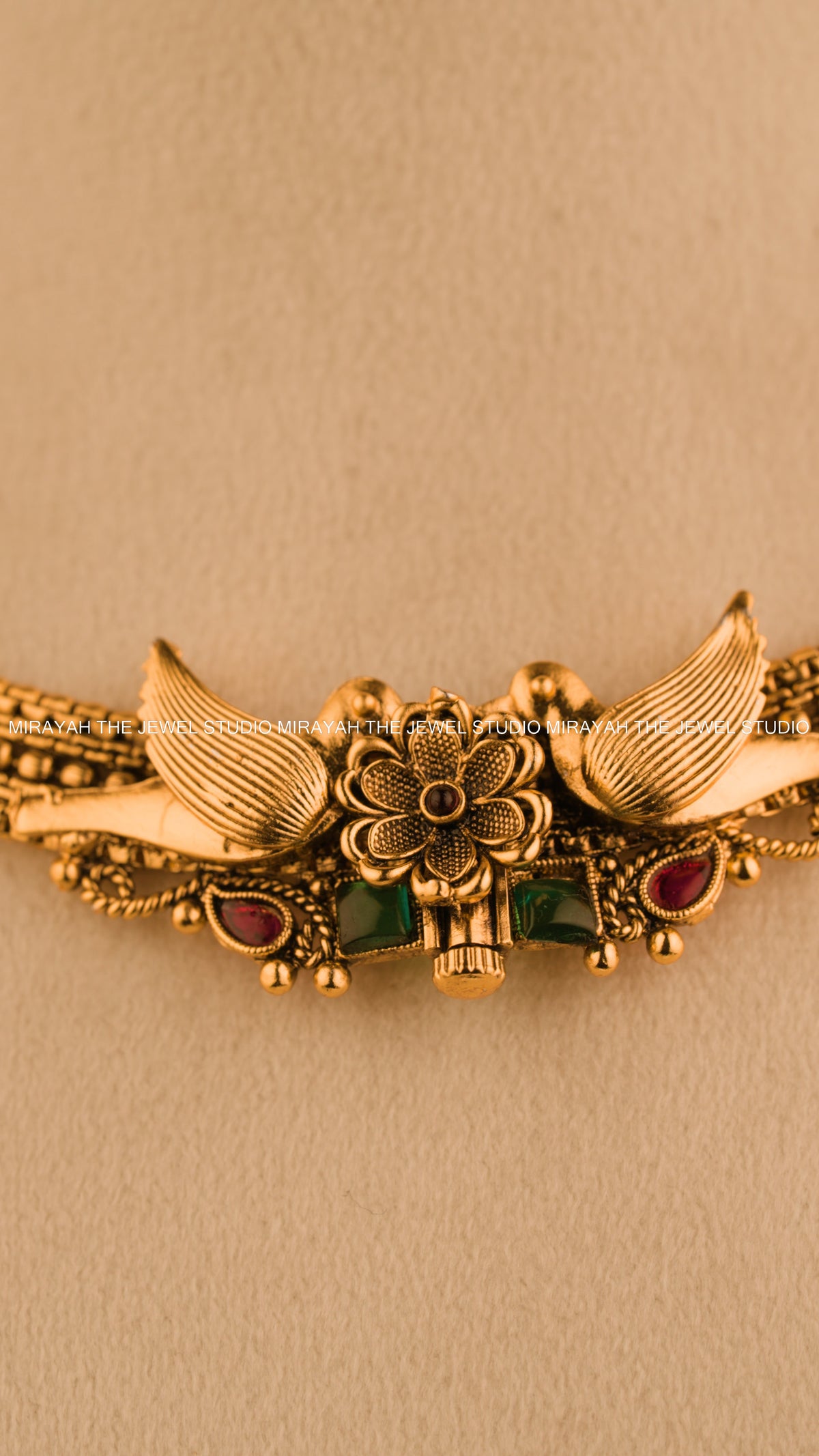 SVARNA PAKSHI NECKLACE (SCREW TYPE)