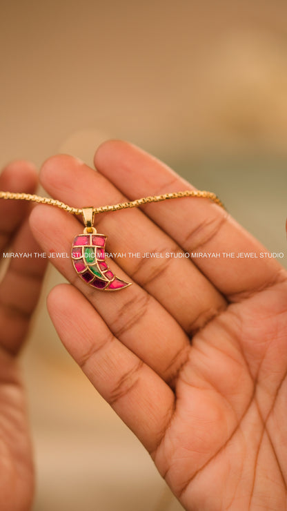 PREMIUM RUBY LUNA CHAIN (UNISEX)