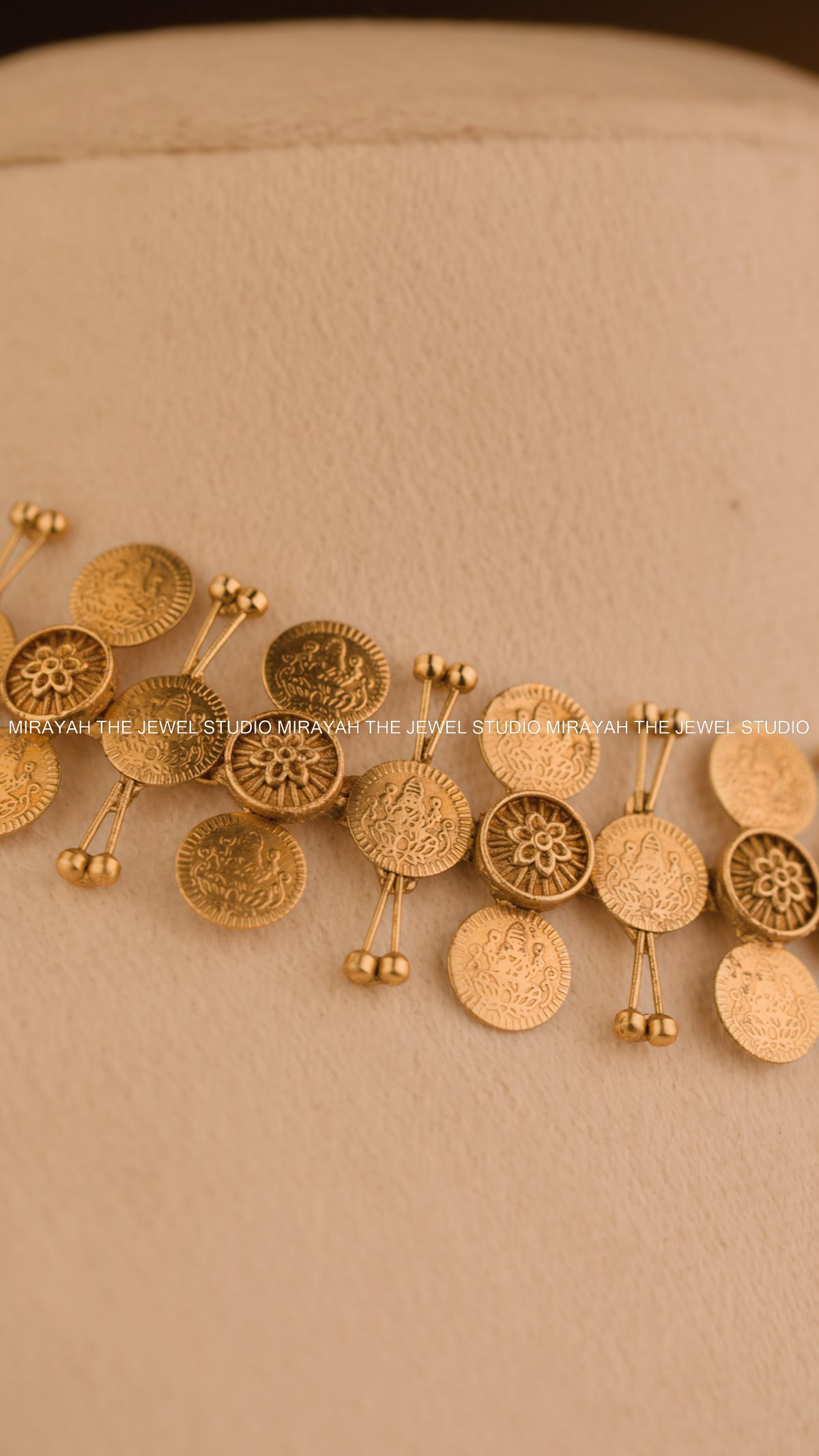 KAASU VARNAM NECKLACE