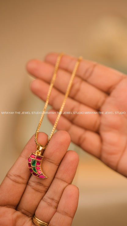 PREMIUM RUBY LUNA CHAIN (UNISEX)