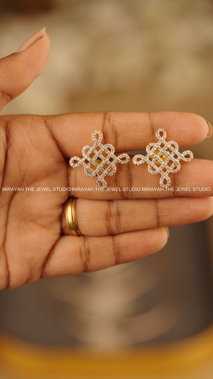 INFINITY KOLAM HASLI NECKLACE (WITH DETACHABLE PRNDANT)