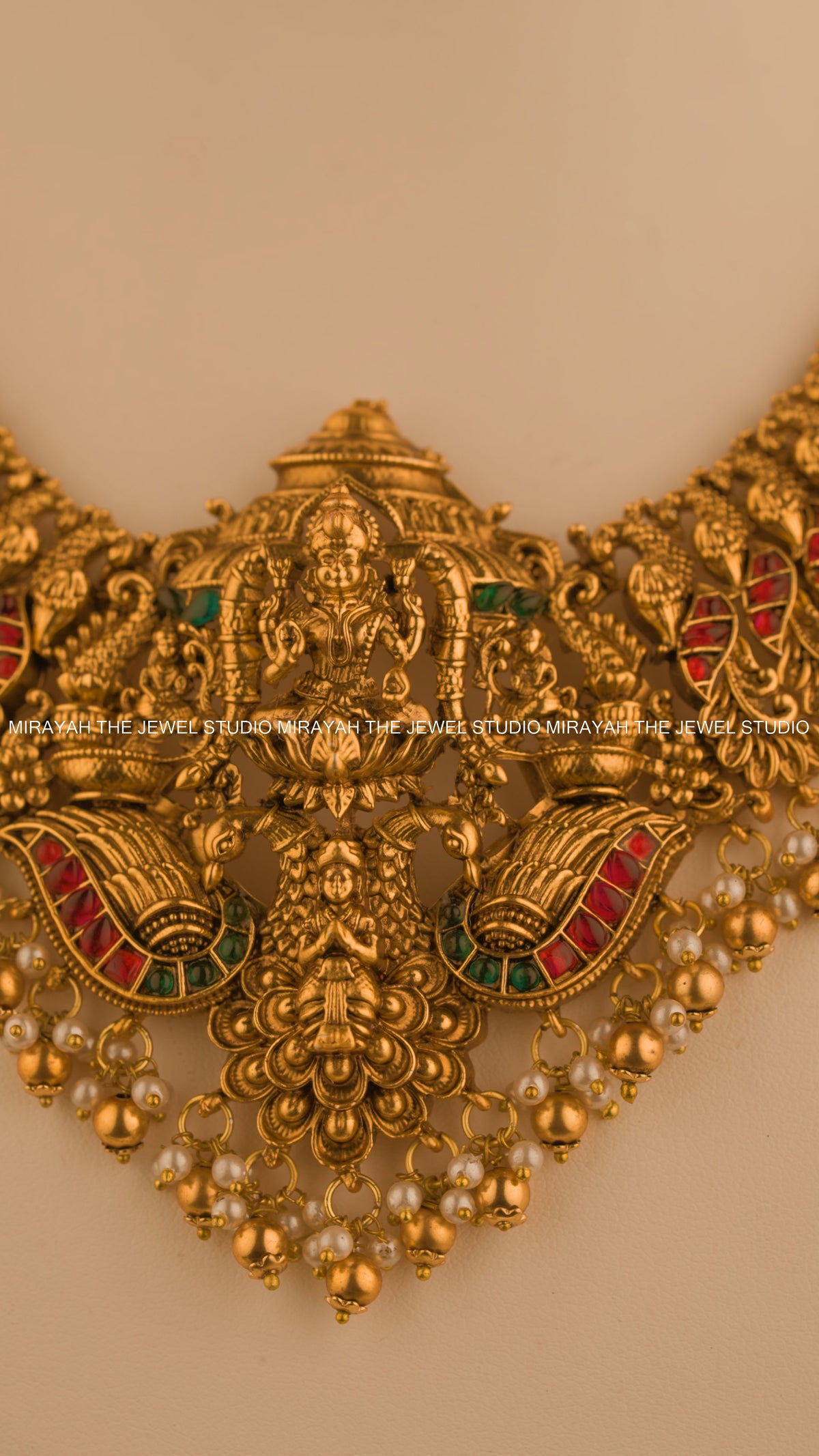 DEVIKA TEMPLE NECKLACE - GOLD