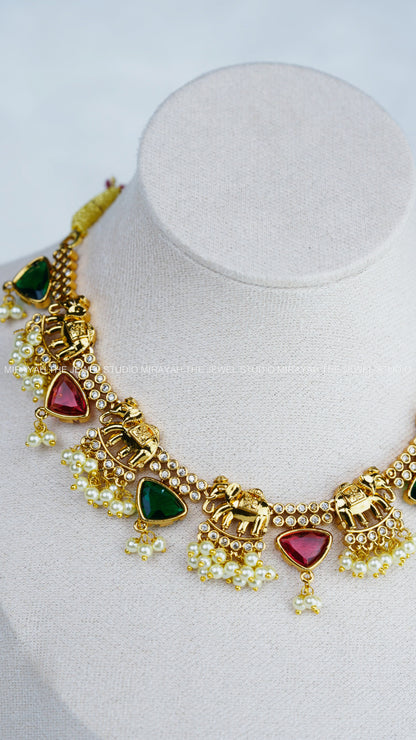 AD TUSKER SEQUENCE NECKLACE - RED AND GREEN