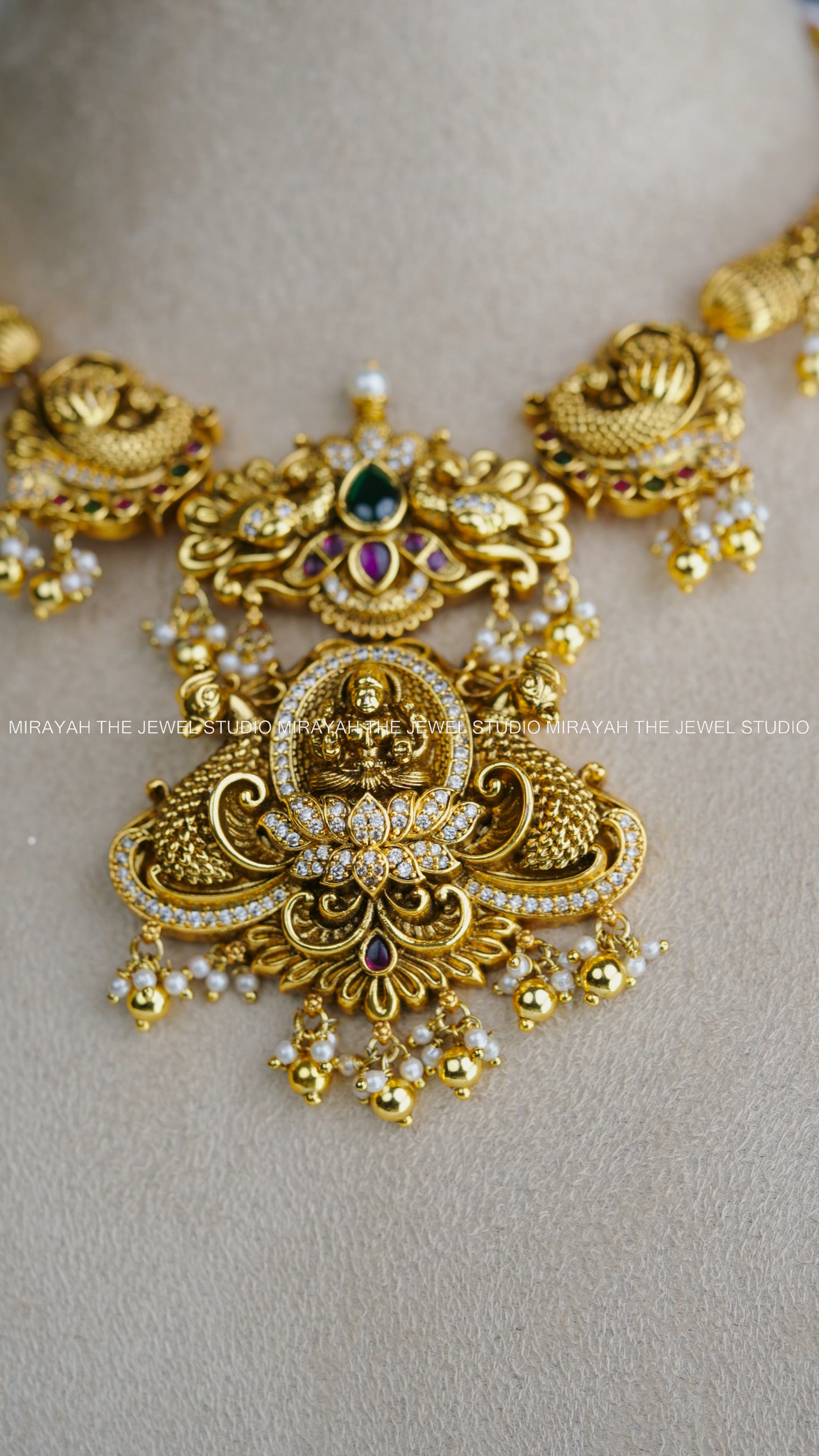 DHAANYA AD TEMPLE NECKLACE