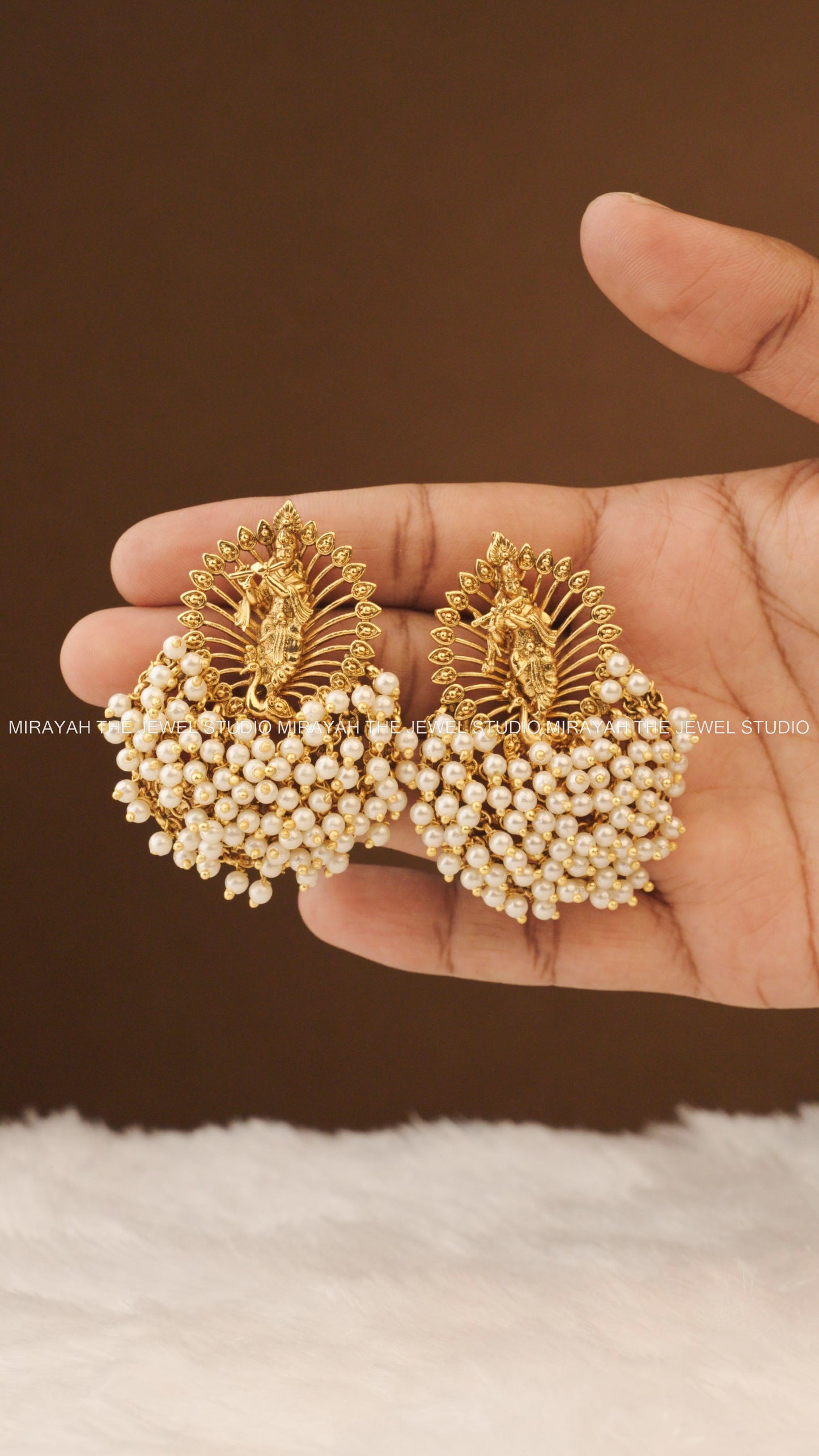 PEARL KRISHNA EARRING